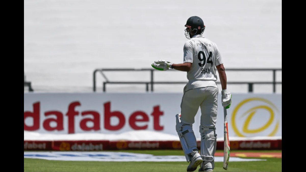 Shan Masood Expresses Doubts Over Hawkeye's Accuracy Following Controversial LBW Decision