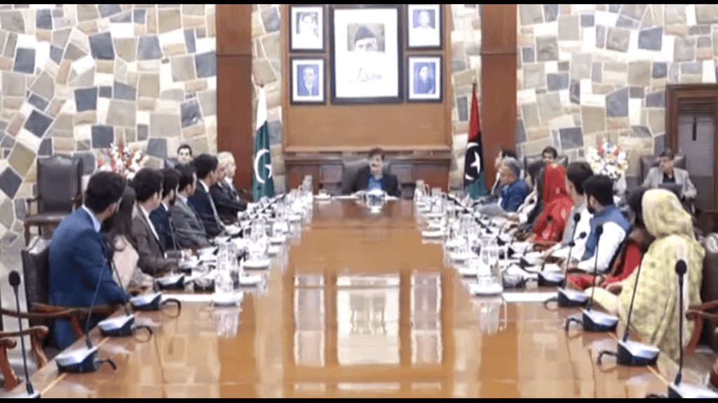 Sindh CM Welcomes 11 New Assistant Commissioners in Training