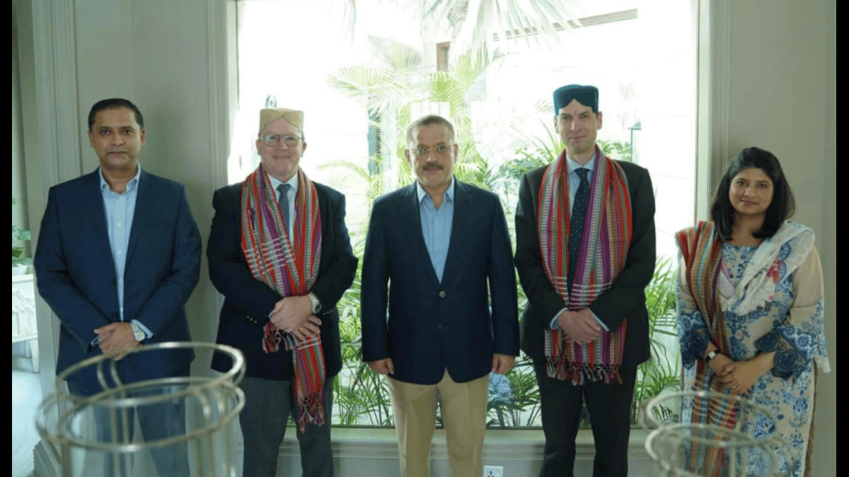 British Deputy High Commissioner Meets Sindh Minister to Discuss Economic and Development Plans